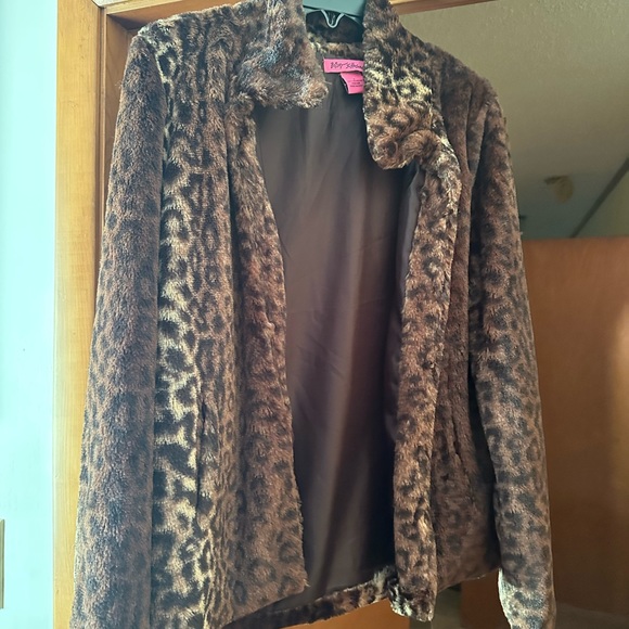 Betsy Johnson Faux Fur Jacket - Picture 2 of 3